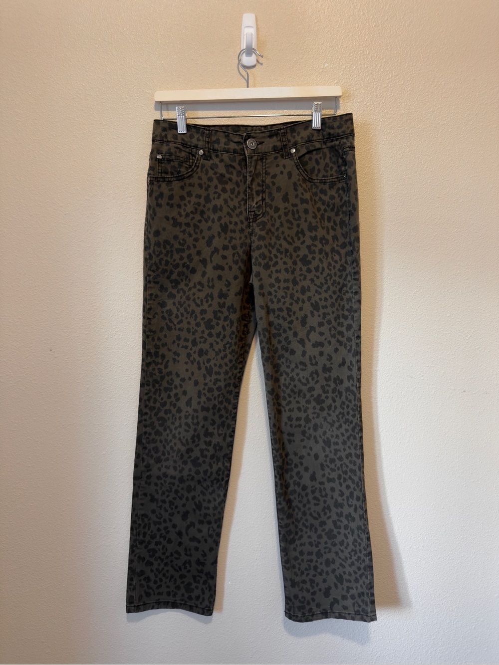 Animal Print Jeans 🐆🤎🥑